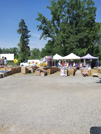 Flea Market «East Avon Flea Market», reviews and photos, 1520 W Henrietta Rd, Avon, NY 14414, USA