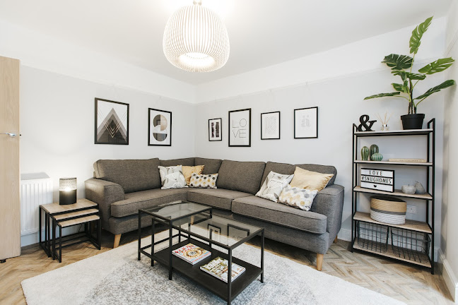 Snug Shared Living - Rooms to Rent in Reading - Reading