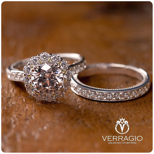 Jeweler «Benchmark Jewelers - The Parks at Arlington», reviews and photos, 3811 S Cooper St #1112, Arlington, TX 76015, USA