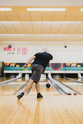 Bowling Alley «Sunset Bowl», reviews and photos, 2015 N Lewis Ave, Waukegan, IL 60087, USA