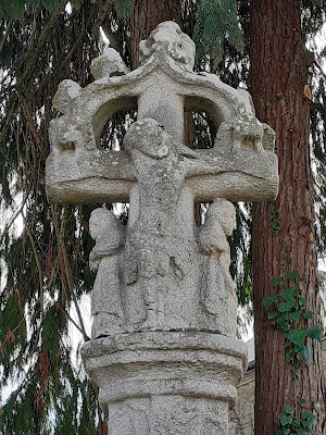 Croix de carrefour à Saint-Gonnery