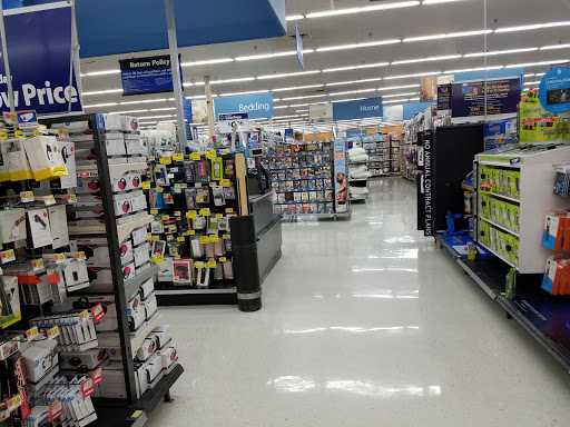 Discount Store «Walmart», reviews and photos, 950 Edwards Ferry Rd NE, Leesburg, VA 20176, USA
