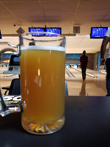 Bowling Alley «Hartfield Lanes & Lounge», reviews and photos, 3490 Twelve Mile Rd, Berkley, MI 48072, USA