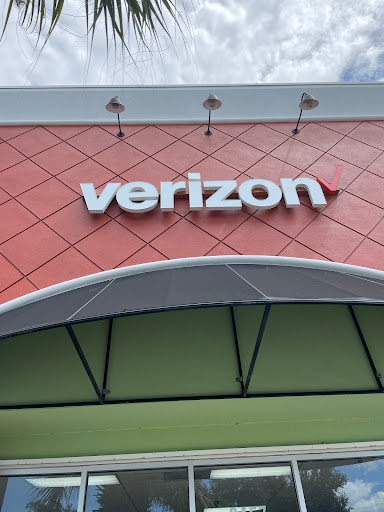 Cell Phone Store «GoWireless Verizon Authorized Retailer», reviews and photos, 9457 S Suncoast Blvd, Homosassa, FL 34446, USA