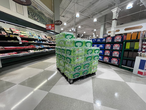 Grocery Store «Harris Teeter», reviews and photos, 12960 Highland Crossing Dr, Herndon, VA 20171, USA