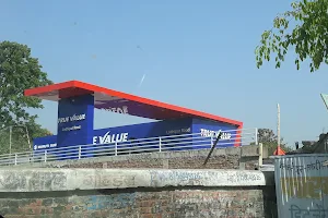 Maruti Suzuki True Value (Sumitra DS Motors, Shahjahanpur, Lodipur Road) image