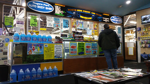 Car Wash «Rogers Park Hand Car Wash», reviews and photos, 6830 N Clark St, Chicago, IL 60626, USA