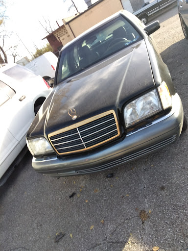 Auto Body Shop «Williamson Body Shop», reviews and photos, 4022 E 26th St, Indianapolis, IN 46218, USA