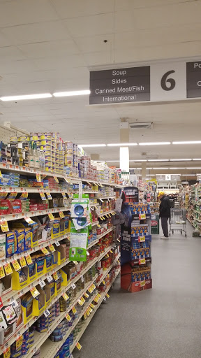 Grocery Store «Stop & Shop», reviews and photos, 156-01 Cross Bay Blvd, Queens, NY 11414, USA