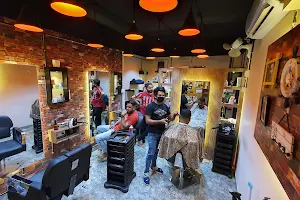 Looking MJ Mens Beauty Parlour image