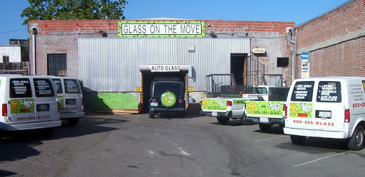 Auto Glass Shop «Auto Glass On The Move», reviews and photos, 728 E 12th St, Oakland, CA 94606, USA