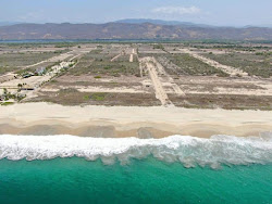 Photo de Playa Delfin - endroit populaire parmi les connaisseurs de la détente