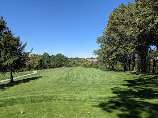 Public Golf Course «Elmwood 18 Hole Golf Course», reviews and photos, 6232 Pacific St, Omaha, NE 68106, USA