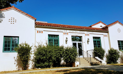 Post Office «United States Postal Service», reviews and photos, 140 Harvard Ave N, Claremont, CA 91711, USA