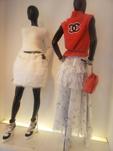 Clothing Store «Chanel Fine Jewelry Boutique», reviews and photos, 400 N Rodeo Dr, Beverly Hills, CA 90210, USA