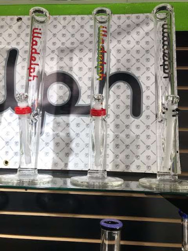 Tobacco Shop «Best Buds Smoke Shop», reviews and photos, 1730 E Apache Blvd #105, Tempe, AZ 85281, USA