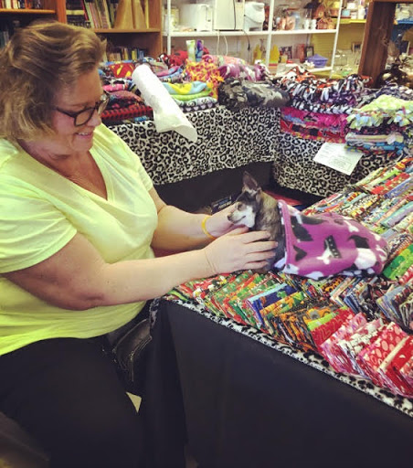 Thrift Store «Pet Rescue Thrift Store», reviews and photos, 3564 Central Ave, Riverside, CA 92506, USA