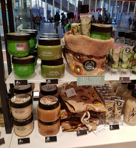 Reviews of The Body Shop Head Office in London - Cosmetics store