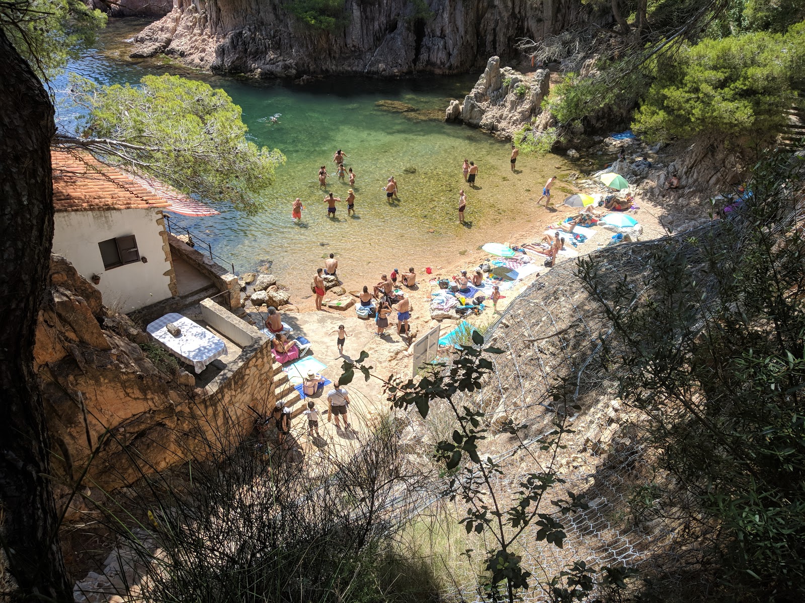 Photo de Cala d'Aigua Xelida avec un niveau de propreté de très propre