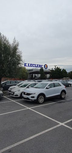 Borne de recharge de véhicules électriques E.Leclerc Charging Station Seclin