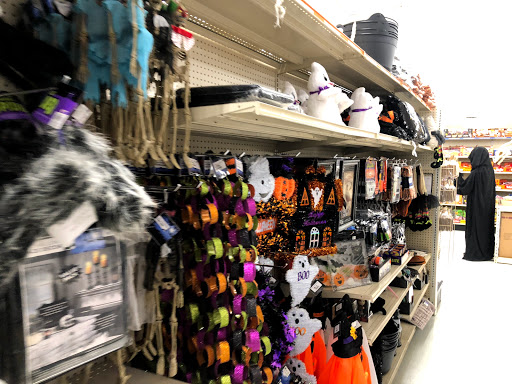 Discount Store «Big Lots», reviews and photos, 8563 Watson Rd, Webster Groves, MO 63119, USA