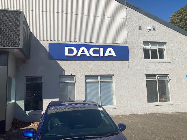 Comments and reviews of Macklin Motors Dacia Dunfermline