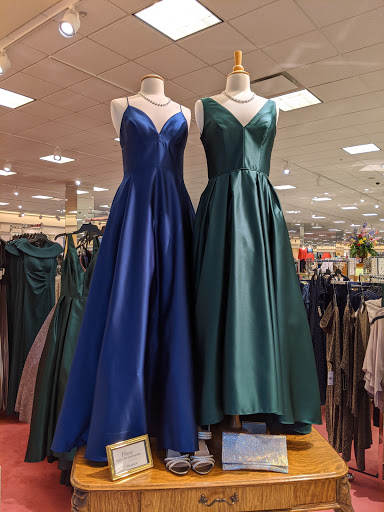 Shopping Mall «Lindale Mall», reviews and photos, 4444 1st Ave NE, Cedar Rapids, IA 52402, USA