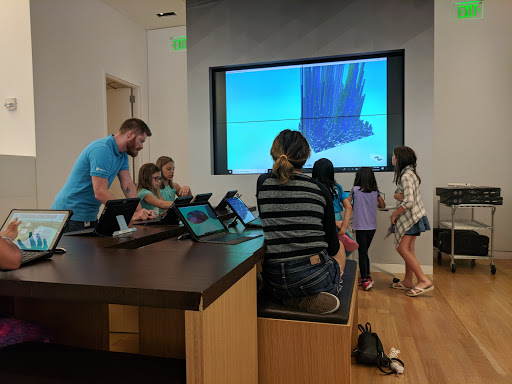 Computer Store «Microsoft Store - The Domain», reviews and photos, 3309 Esperanza Crossing #104, Austin, TX 78758, USA