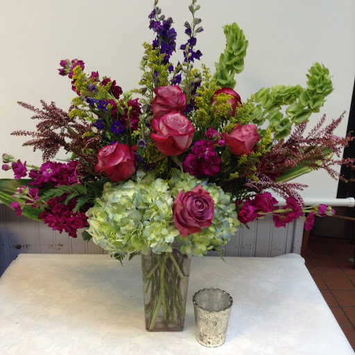 Florist «Hudson Flower Shop», reviews and photos, 222 Locust St, Hudson, WI 54016, USA