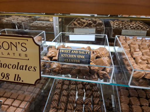 Shopping Mall «The Shops at Somerset Square», reviews and photos, 140 Glastonbury Blvd, Glastonbury, CT 06033, USA