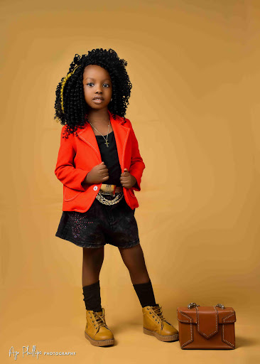 Ayomide Philips Photo Studio, Lagos-Abeokuta Expy, Nigeria, Photographer, state Ogun