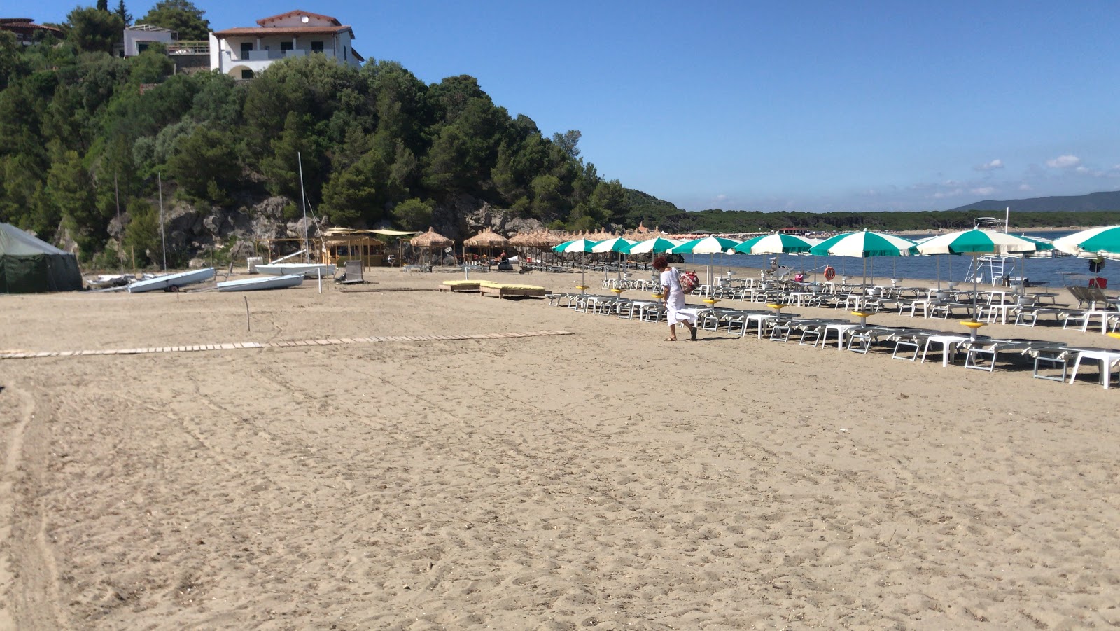 Foto von Galera Beach mit geräumige küstenlinie