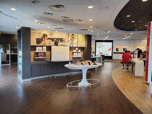 Cell Phone Store «Verizon», reviews and photos, 11511 Parkside Dr, Knoxville, TN 37934, USA