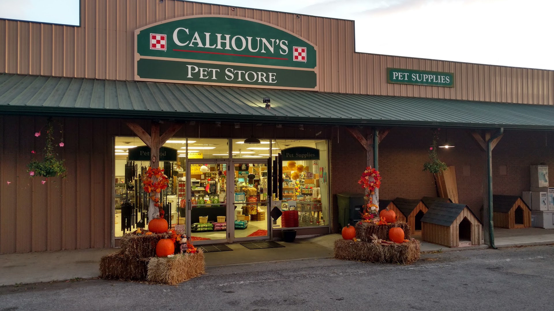 Calhoun's Pet Store