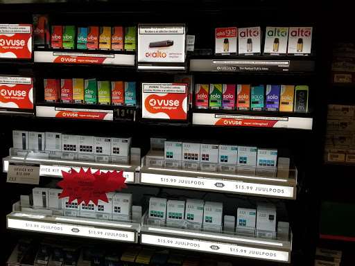 Tobacco Shop «Discount Smoke Shop», reviews and photos, 1169 N 2nd St, Springfield, IL 62702, USA