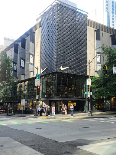 Sporting Goods Store «Nike Seattle», reviews and photos, 1500 6th Ave, Seattle, WA 98101, USA