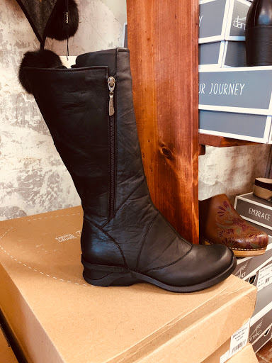 Shoe Store «Good for The SOLE Shoes & Accessories», reviews and photos, 728 Saluda Ave, Columbia, SC 29205, USA