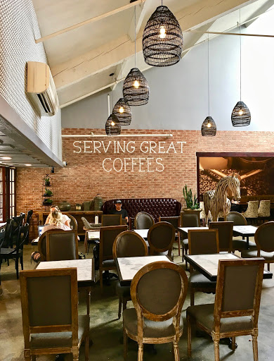 Shopping Mall «Flower Hill Promenade», reviews and photos, 2720 Via De La Valle, Del Mar, CA 92014, USA