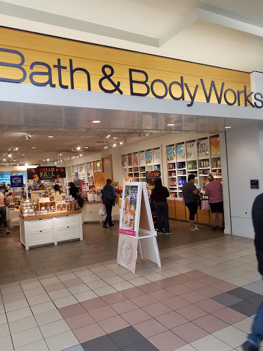 Shopping Mall «Visalia Mall», reviews and photos, 2031 S Mooney Blvd, Visalia, CA 93277, USA