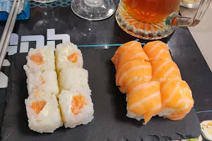 Anh Sushi image