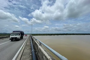 Batang Sadong Bridge image