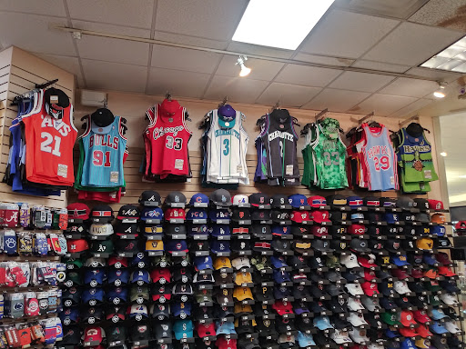 Sporting Goods Store «Sports Obsession», reviews and photos, 5800 Peach St #722, Erie, PA 16565, USA