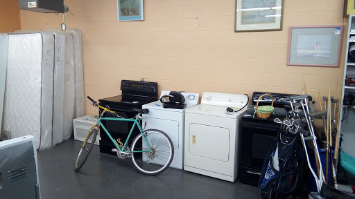 Non-Profit Organization «Society of St. Vincent de Paul - Mesa Thrift Store», reviews and photos, 2352 W Main St, Mesa, AZ 85201, USA