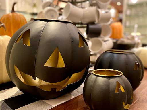 Furniture Store «Pottery Barn», reviews and photos, 1000 Ross Park Mall Dr c03c, Pittsburgh, PA 15237, USA