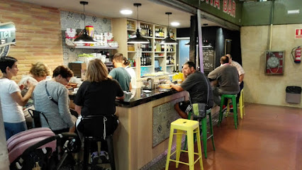 Bar La Chiguita - C. Berruguete, 34001 Palencia, Spain