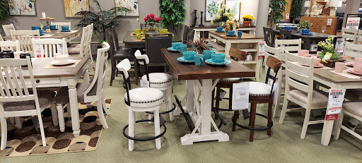 Furniture Store «Pilgrim Furniture & Mattress City Milford», reviews and photos, 1755 Boston Post Rd, Milford, CT 06460, USA