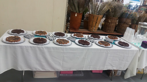 Florist «Portland Flower Market», reviews and photos, 3624 N Leverman St, Portland, OR 97217, USA