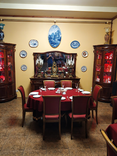 Old Royal, Restaurant - Ulitsa Lenina, 5, Volgodonsk, Rostov Oblast, Russia, 347340