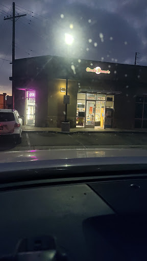 Donut Shop «Circle Donuts», reviews and photos, 2201 N Lakewood Blvd, Long Beach, CA 90815, USA