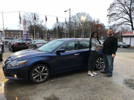 Used Car Dealer «Royal Car Center», reviews and photos, 3950 Roosevelt Blvd, Philadelphia, PA 19124, USA
